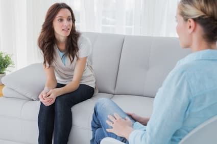 Attachment Theory and the Psychotherapy Relationship
