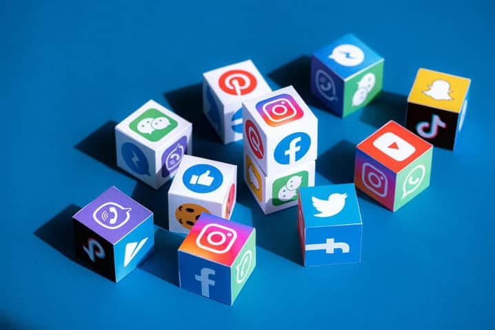 The Double-Edged Sword of Social Media During Quarantine