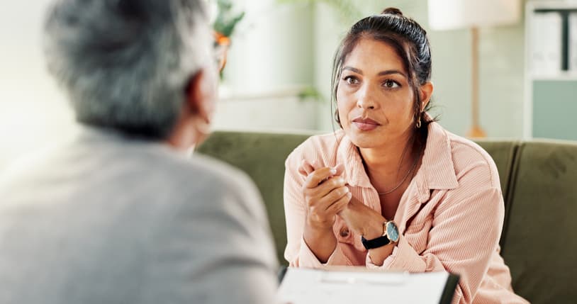 The Moment Before the Intervention: What Informs a Therapist’s Next Move in Complex Trauma Treatment