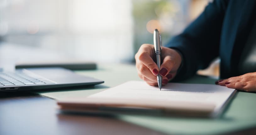 When the Record Becomes the Treatment: Psychotherapy, Documentation, and the Clinician’s Double Bind